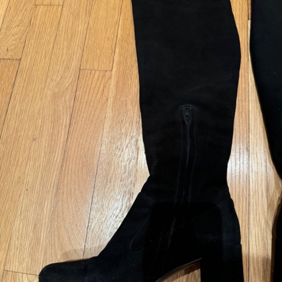 VINCE - Blythe Tall Black Suede Block Heel Boots - Picture 5 of 10